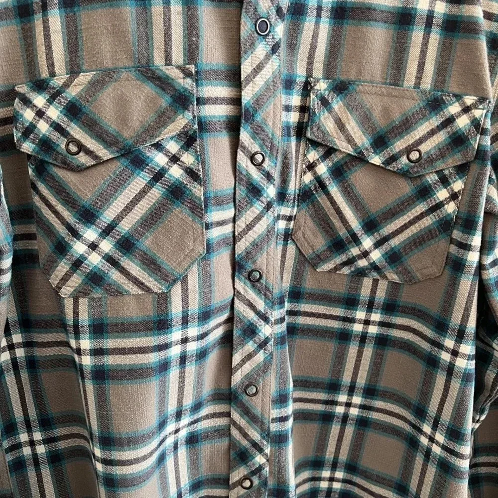 L.L. Bean Plaid Katahdin Performance Wool Blend Flannel Button Down Shirt Small - Picture 3 of 7